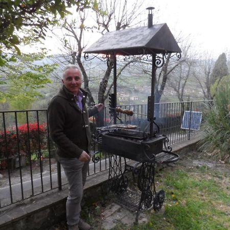 Casa Serafina Trilocale Con Arredi D'Arte E Parcheggio Privato Orvieto Exterior foto