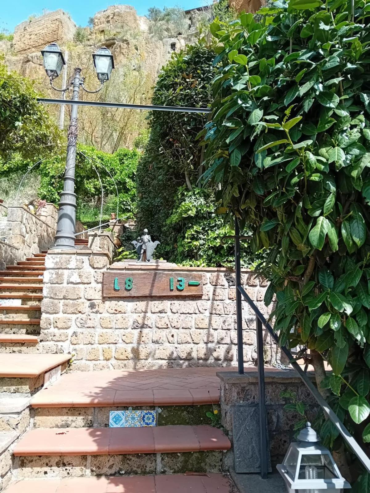 Casa Serafina Trilocale Con Arredi D'Arte E Parcheggio Privato Orvieto Exterior foto